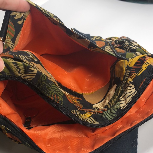 Pre-owned Tous Shoulder Bag. - Picture 7 of 8